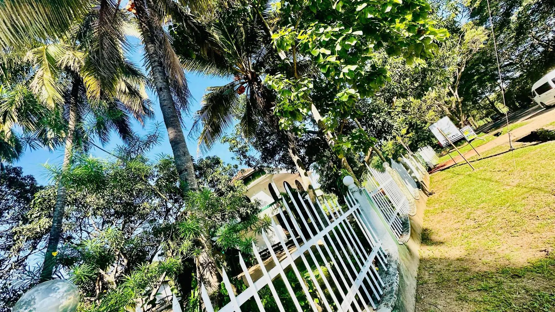 Golden Mount Hotel Kibissa